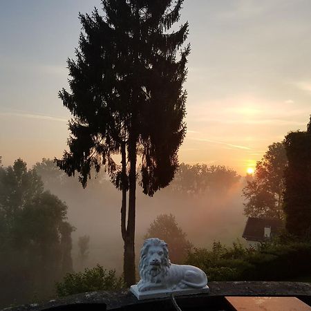 Hotel Kasteel Geulzicht Maastricht Bagian luar foto