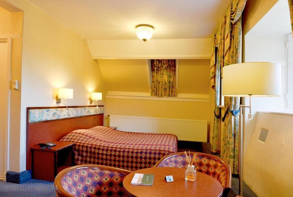 Hotel Kasteel Geulzicht Maastricht Bagian luar foto